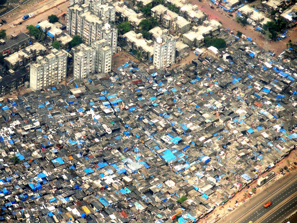 Resultado de imagem para mumbai india pobreza
