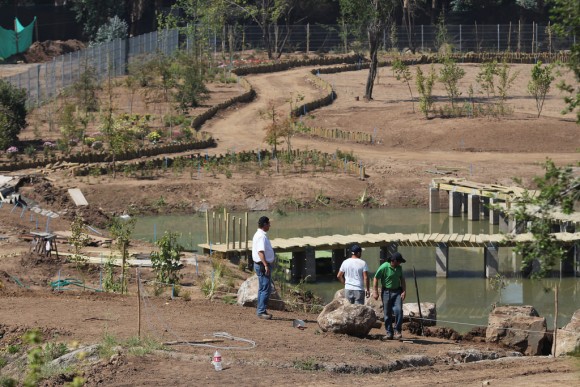 Construcción de la laguna del Parque Pueblito Las Vizcachas (Fotografía tomada en noviembre de 2015). © Municipalidad de Puente Alto, vía Flickr