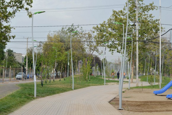 Parque Combarbalá en la comuna de La Granja, Santiago.