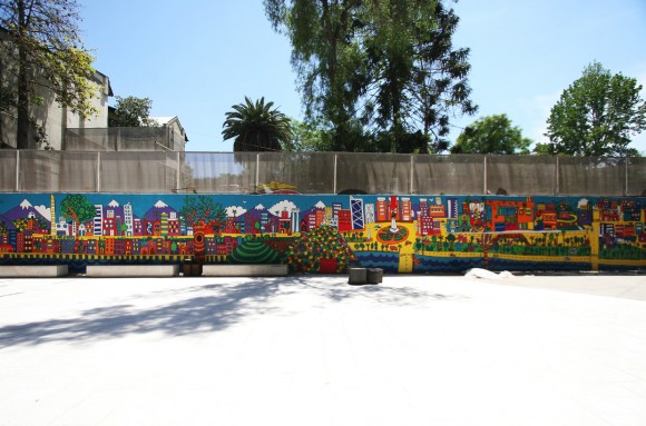 Mural Santiago, en el Centro Cultural Gabriela Mistral. Payo.