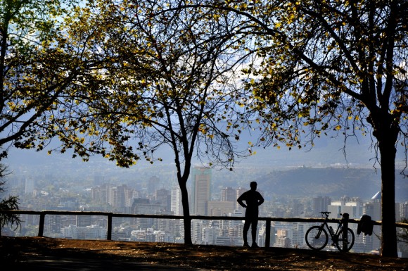 Santiago desde el Parque Metropolitano. © Guido Asis, vía Flickr.