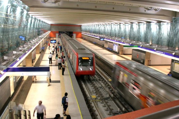 Estación Vicente Valdés, Línea 4, Metro de Santiago. Wikimedia Commons Usuario: Fevarasv. Licencia: CC BY SA 4.0