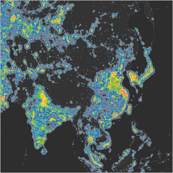 Mapa del brillo en Asia. © Elaborado por Fabio Falchi et al. Sci Adv 2016;2:e1600377. Publicado en AAAS. CC BY-NC