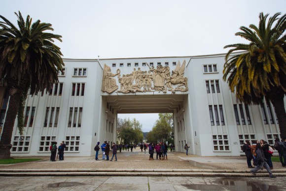Arco de la Universidad de Concepción. Foto: © Plataforma Urbana