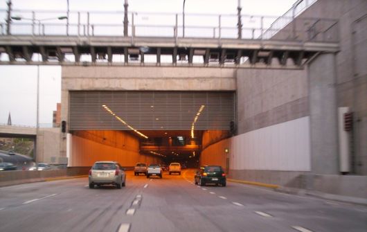 Ingreso al tunel Costanera Norte. http://www.flickr.com/photos/guerrero