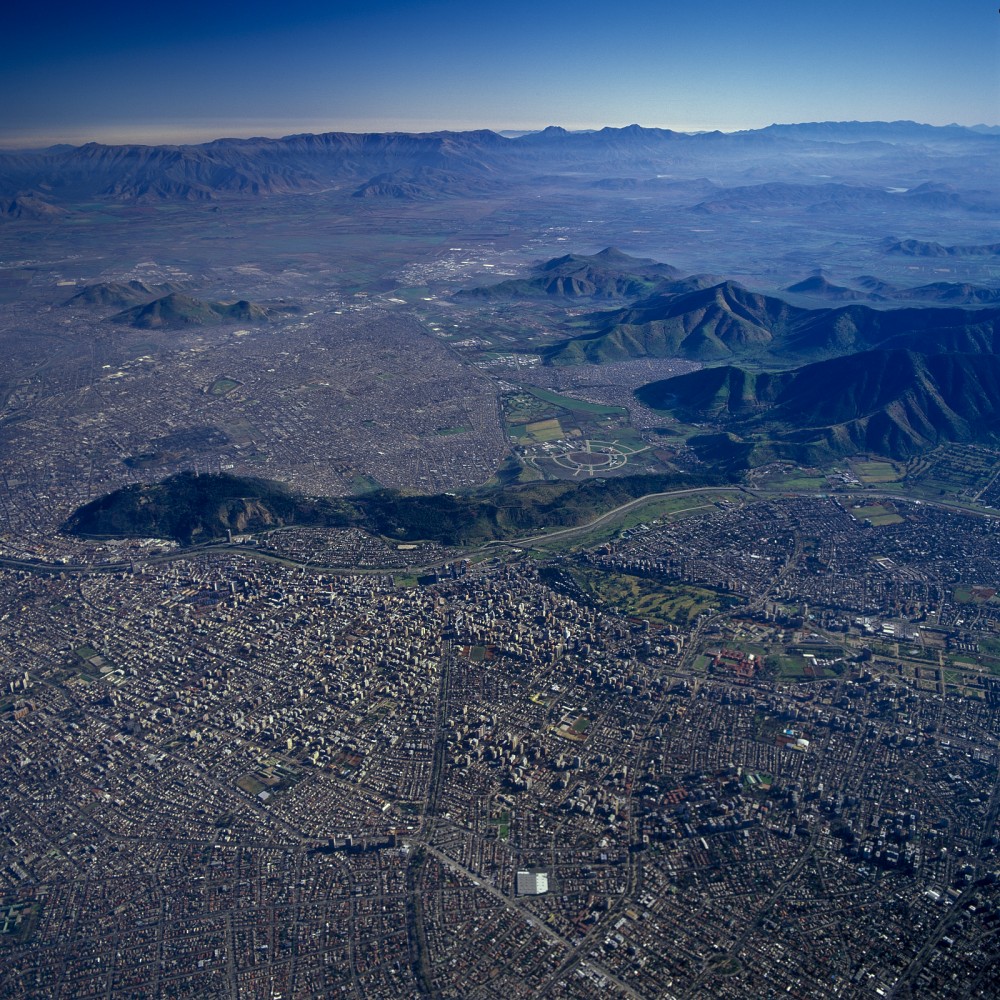 © Guy Wenborne. Vista del Cerro San Cristóbal