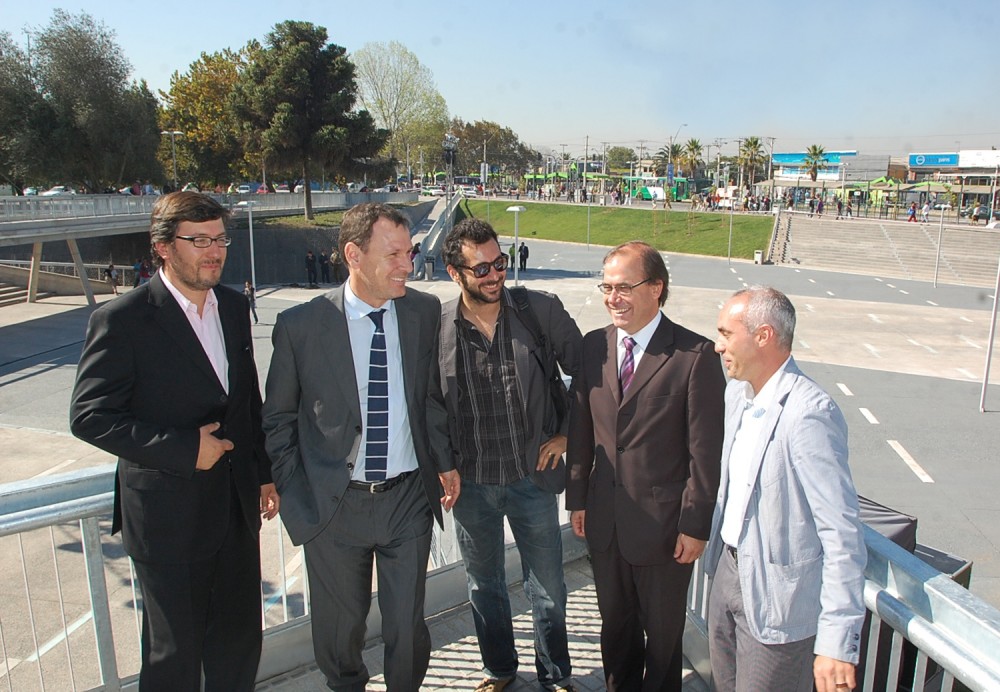 © Municipalidad de Maipú. Alberto Pizarro, Raphael Bergoeing, Michel Carles, Alberto Undurraga y Antonio Lipthay