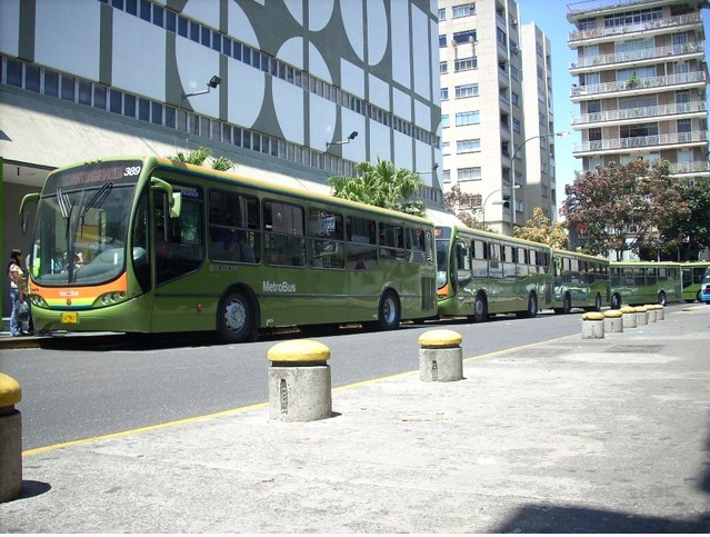 Metrobús de Caracas. Vía skyscrapercity.com