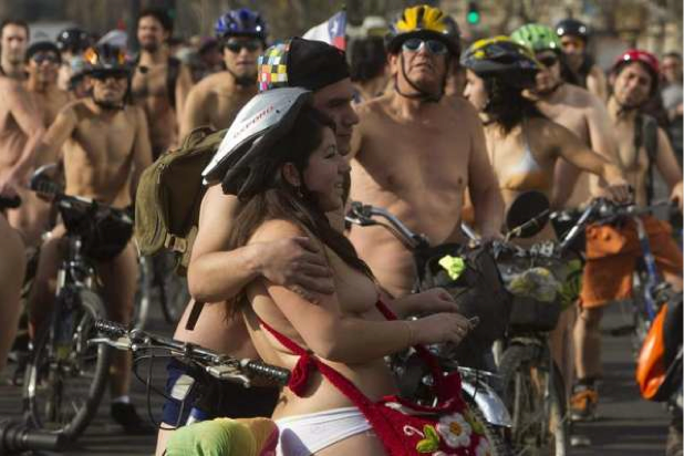 Cicletada Nudista, Santiago de Chile, 2011