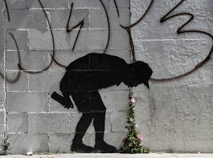 Street-Art-by-Banksy-Better-out-than-in