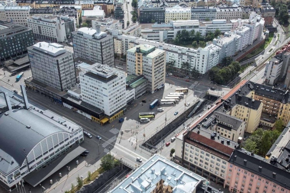 Baana - Corredor para ciclistas y peatones, Helsinki (Finlandia). Fuente: Public Space