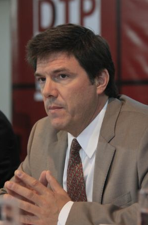 Ministro de Transportes y Telecomunicaciones Andrés Gómez-Lobo