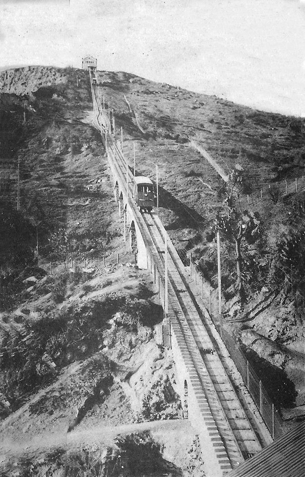 Panorámica Funicular del Cerro San Cristóbal de Santiago en el año 1925. Cortesía Alberto Sironvalle.