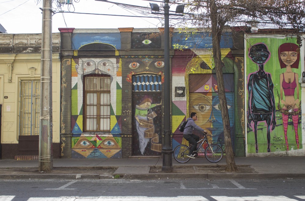 Murales en Barrio Bellavista 1 © Andrea Manuschevich para Plataforma Urbana
