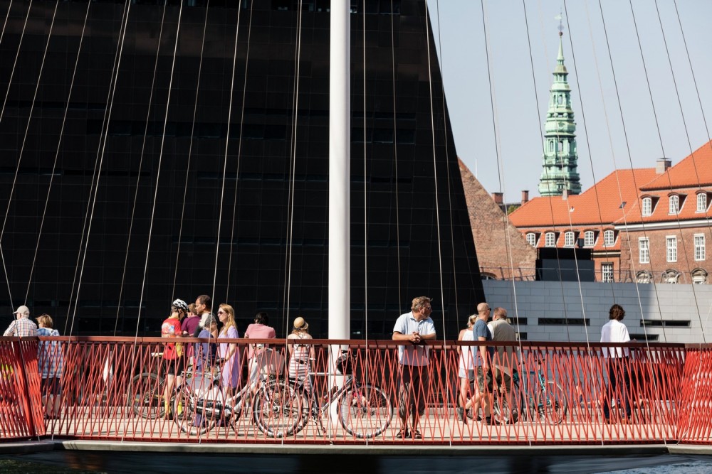 Olafur Eliasson, Cirkelbroen (The circle bridge), 2015. Christianshavns Kanal, Copenhagen. Foto: Anders Sune Berg.