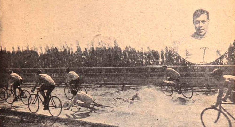Caida en Valparaiso.Cortesia Historia del Ciclismo Chileno