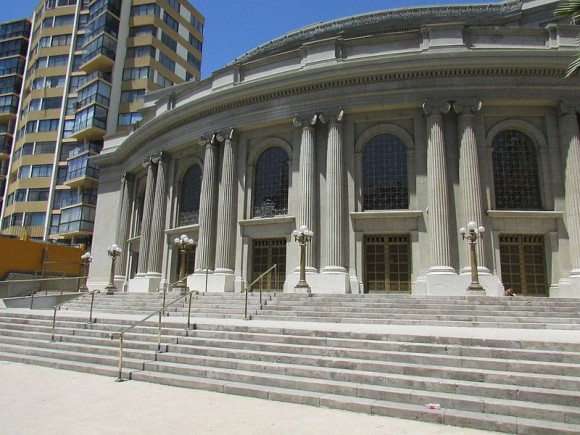 Teatro Municipal de Viña del Mar. © 3BRBS, vía Flickr.