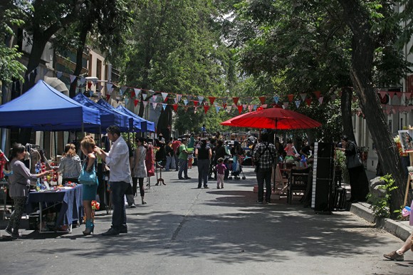 Fiesta de la Primavera en Barrio Yungay. © Municipalidad de Santiago, vía Flickr.