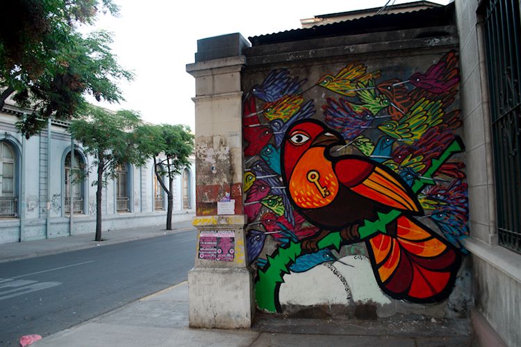 Mural de Pium en Calle Libertad, Santiago